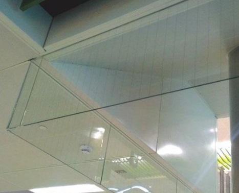 剛性防火玻璃擋煙垂壁