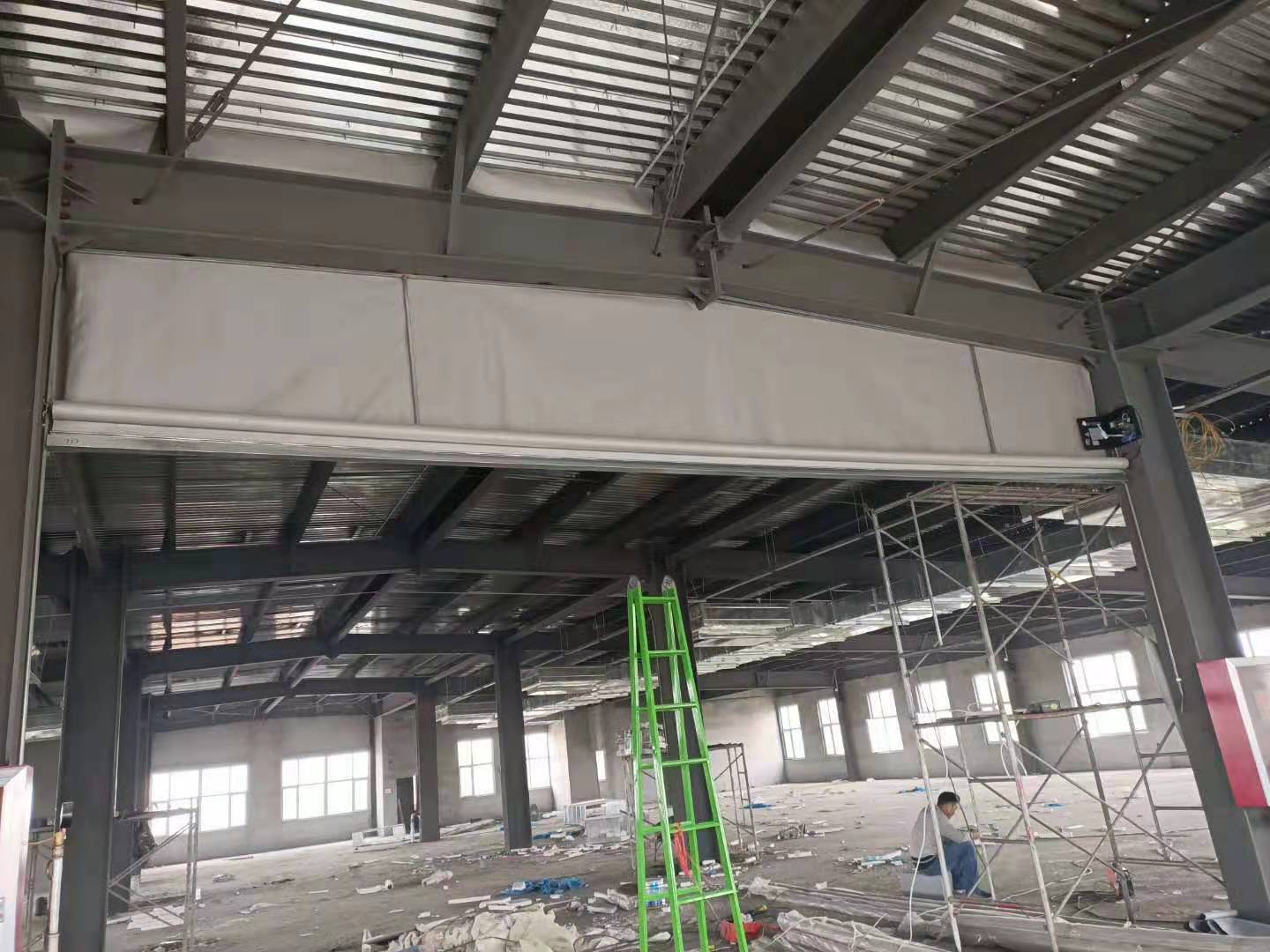 弧形電動(dòng)擋煙垂壁