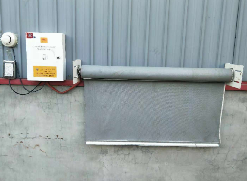 活動(dòng)式升降擋煙垂壁，智能控?zé)?/> <span id=